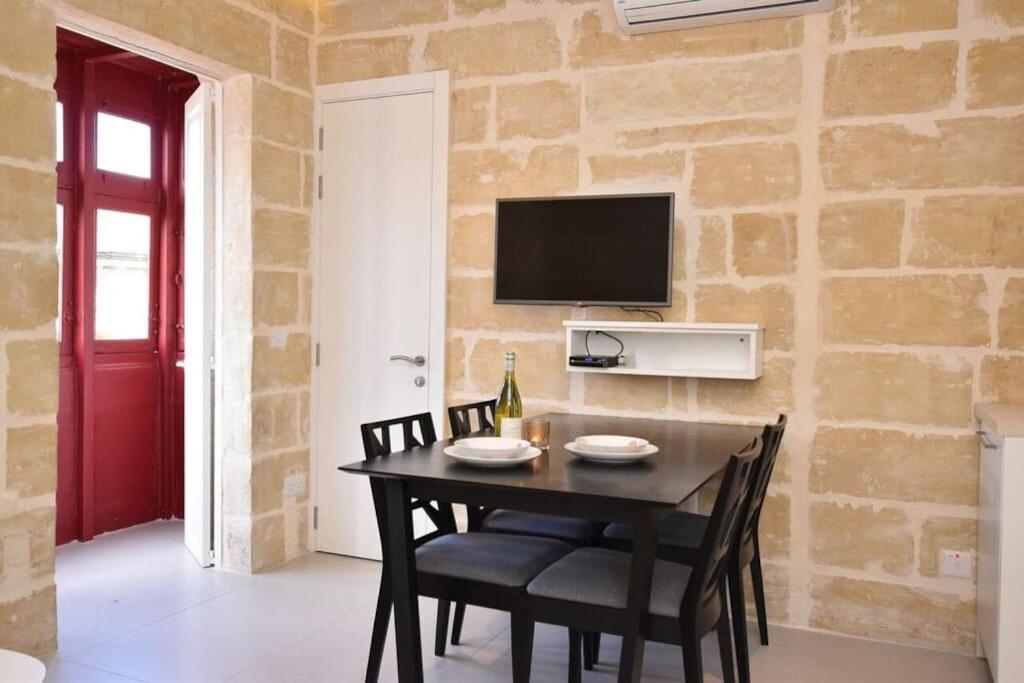 Vallettastay - Lucky Star One Bedroom Apartment 201 Ngoại thất bức ảnh