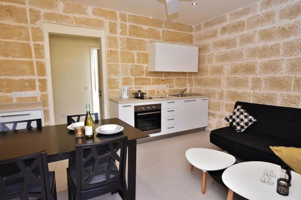Vallettastay - Lucky Star One Bedroom Apartment 201 Ngoại thất bức ảnh
